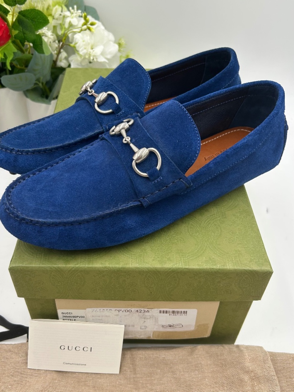 Men’s Gucci blue suede horse bit loafers. Size 7.(fits 8 US.) Made in Italy.